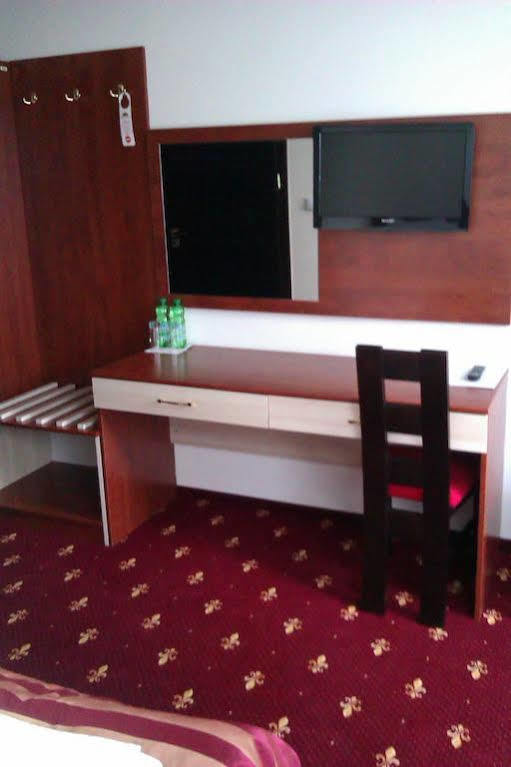 Hotel Platinum Hrubieszow Exterior photo