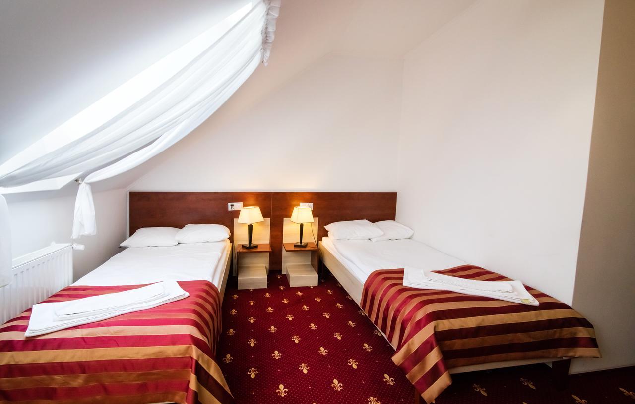 Hotel Platinum Hrubieszow Exterior photo